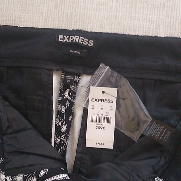 Express Columnist Paisley Print - Picture 3 of 3